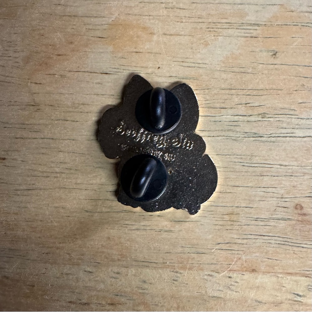 Sprigatito Pokemon Enamel Pin - Picture 2 of 3